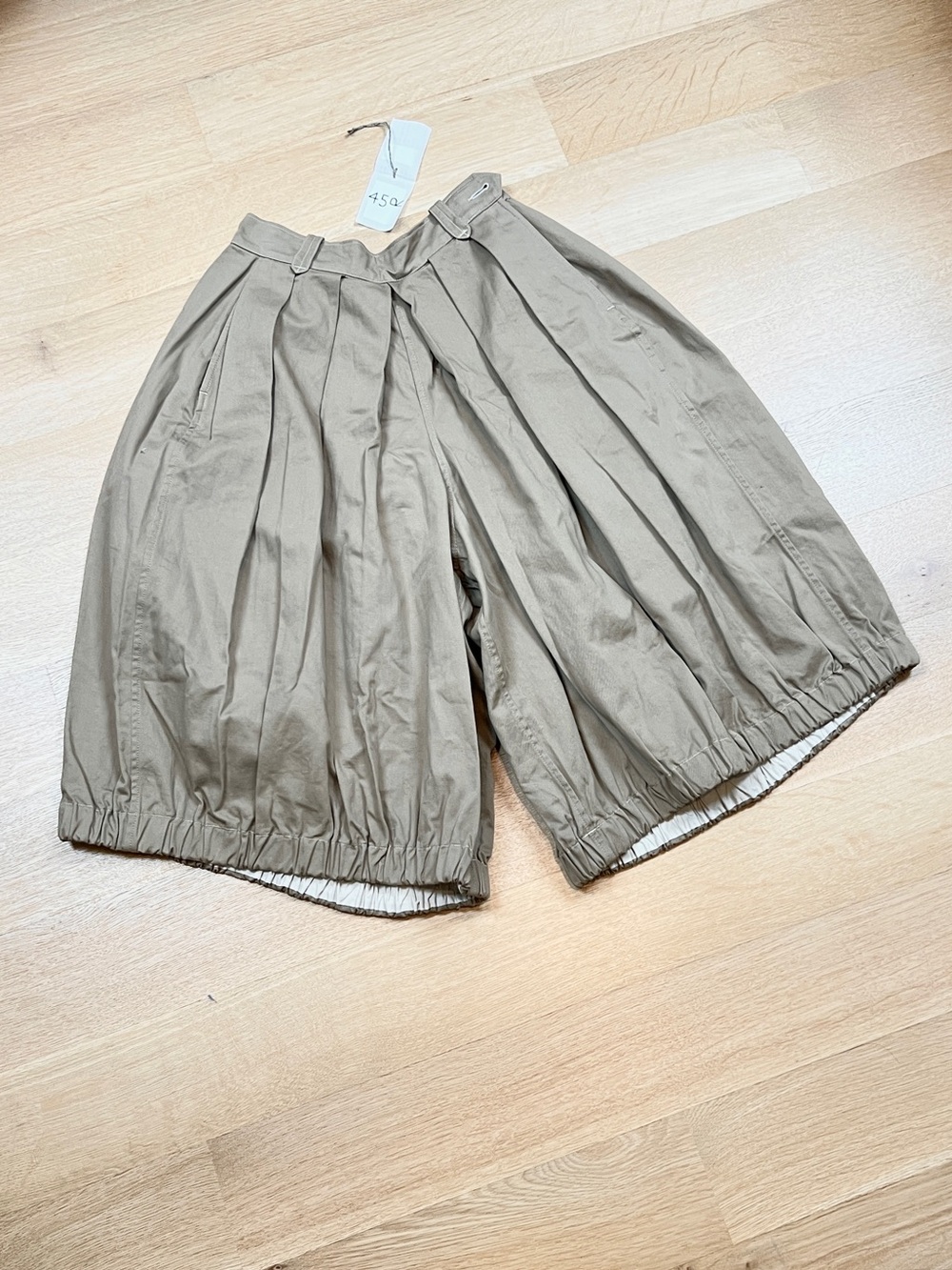 Wide-Leg Pleated Culotte Pants in Khaki